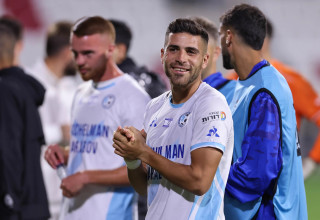 איתמר שבירו שחקן עירוני טבריה (צילום: מאור אלקסלסי)