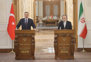 עבאס עראקצ'י, הקאן פידאן (צילום: רויטרס)