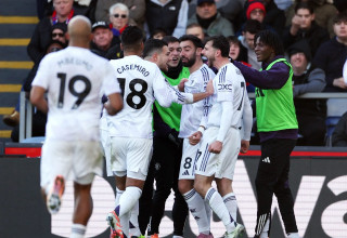 שחקני מנצ'סטר יונייטד חוגגים (צילום: רויטרס)