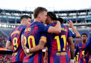 שחקני ברצלונה (צילום: Gettyimages)