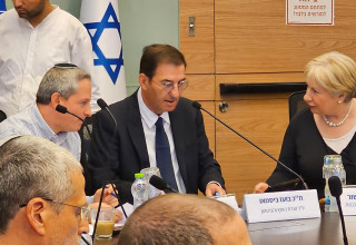 יו"ר ועדת חוץ וביטחון בועז ביסמוט בדיון על הנוסח המעודכן של חוק הגיוס (צילום: דוברות הכנסת)