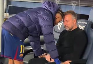 ראפיניה מנחם את פליק (צילום: צילום מסך, X (טוויטר))