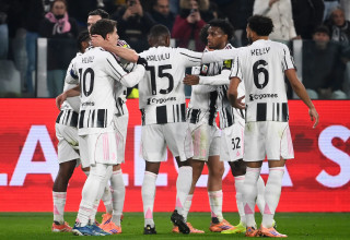 שחקני יובנטוס חוגגים (צילום: GettyImages, Stefano Guidi)