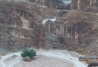 שיטפון בקומראן (צילום: דן פרקש, רשות הטבע והגנים)