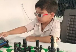 הילד ההודי סארוואגיה סינג קושוואה (צילום: רשתות שימוש לפי סעיף 27)