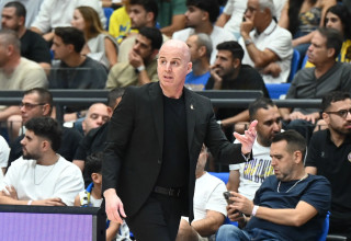 מאמן הפועל חולון דני פרנקו (צילום: ברני ארדוב)