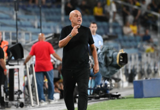 יוסי אבוקסיס, מאמן מכבי נתניה (צילום: ברני ארדוב)