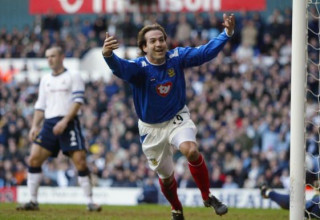 אייל ברקוביץ' חוגג במדי פורטסמות' (צילום: Tom Shaw)