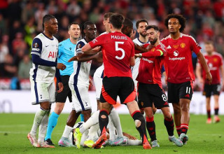 ביסומה ושחקני טוטנהאם מול יונייטד (צילום: Chris Brunskill/Fantasista / Contributor)