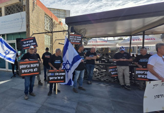 מאבק החקלאים נגד חוק החלב החדש (צילום: אלי גורן)