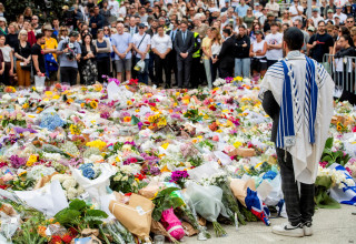 טקס זיכרון בזירת הטבח באוסטרליה (צילום: רויטרס)