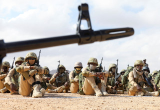 חיילי דאע"ש (צילום: רויטרס)