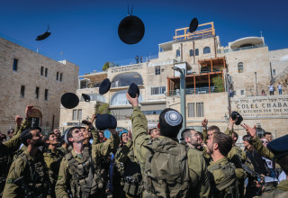 לוחמים חרדים חטיבת החשמונאים בכותל 2025 (צילום: חיים גולדברג פלאש 90)