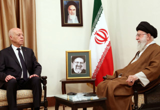 עלי חמינאי, סעיד קייס (צילום: Office of the Iranian Supreme Leader/WANA (West Asia News Agency) via REUTERS)