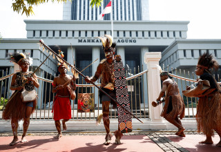 מחאה נגד בירוא היערות באינדונזיה, מאי 2024 (צילום: רויטרס)