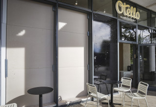 הגלידריה שהושחתה בהרצליה (צילום: טל גל, פלאש 90)