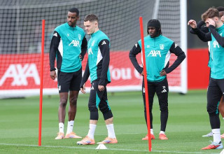 וירץ לצד איסאק ופרימפונג (צילום: Alex Livesey / Stringer)