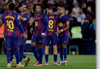 פדרי ושחקני ברצלונה חוגגים (צילום: Soccrates Images / Contributor)