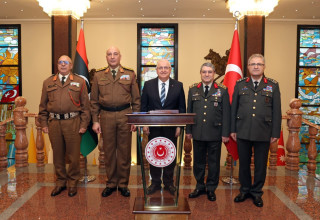 ביקורו של רמטכ"ל לוב בטורקיה (צילום: clash report)