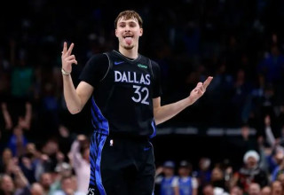 הצגה. פלאג (צילום: אימג'בנק  GettyImages, Ron Jenkins)