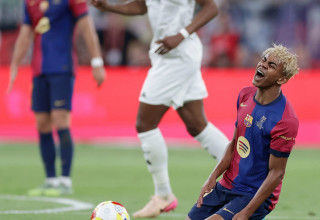 לאמין ימאל שחקן ברצלונה (צילום: רויטרס)