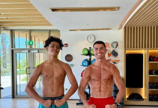 כריסטיאנו רונאלדו ובנו (צילום: אינסטגרם)