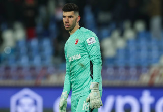 שוער הכוכב האדום בלגרד, עומרי גלזר (צילום: GettyImages, Srdjan Stevanovic)