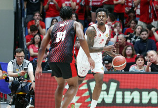 שחקן הפועל תל אביב, אנטוניו בלייקני (צילום: דני מרון)