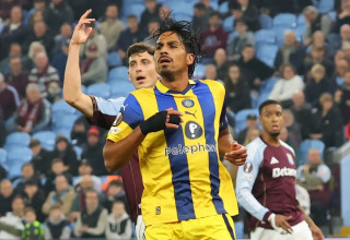 דור פרץ שחקן מכבי תל אביב (צילום: אודי ציטיאט)