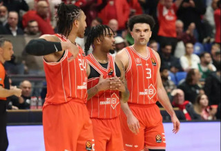 "זה כדורסל, אנחנו לוקחים את העבודה שלנו ברצינות, קיבלנו שיעור מדהים". בריאנט (צילום: דני מרון)