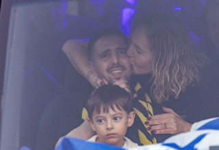 אלקנה בוחבוט עם אימו רוחמה ובנו ראם (צילום: יונתן זינדל, פלאש 90)