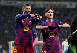 פרמין לופס ורוברט לבנדובסקי (צילום: Alex Caparros / Stringer)