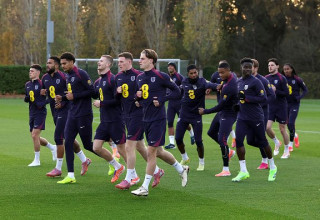 שחקני נבחרת אנגליה באימון (צילום: Getty images)