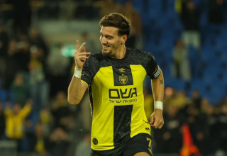 ירדן שועה שחקן בית"ר ירושלים חוגג שער (צילום: קובי אליהו)