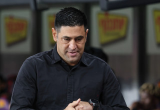 אליניב ברדה מאמן הפועל תל אביב (צילום: דני מרון)