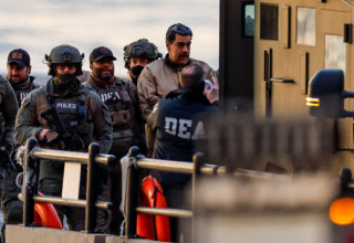 ניקולס מדורו בדרכו אל בית המשפט במנהטן (צילום: רויטרס)