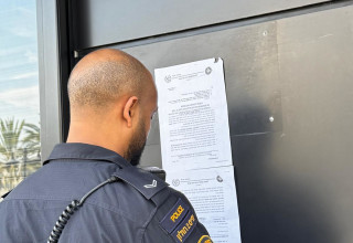 סגירת בוטיק הבשר "עיראקי" בחולון ל-30 ימים (צילום: דוברות המשטרה)