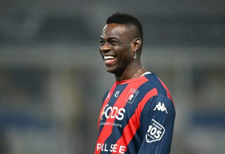 דקות ראשונות בקבוצה של קאסה. באלוטלי (צילום: GettyImages)