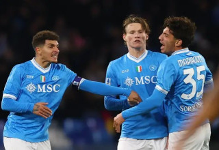 גם זה משהו. די לורנצו והחברים אחרי ה-2:2 (צילום: רויטרס)