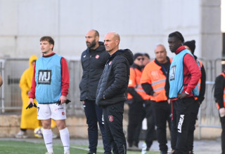 זיו אריה מאמן הפועל ירושלים (צילום: ברני ארדוב)