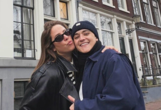 אמילי דמארי ובת זוגה הבלוגרית דניאל עמית (צילום: מסך, אינסטגרם)