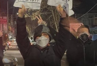 מפגינים באיראן קוראים לעזרת דונלד טראמפ  (צילום: שימוש לפי סעיף 27א')