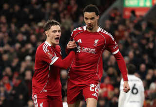 שחקני ליברפול פלוריאן וירץ, הוגו אקיטיקה (צילום: רויטרס)