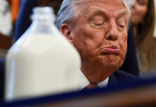 דונלד טראמפ במהלך מסיבת העיתונאים  (צילום: רויטרס)