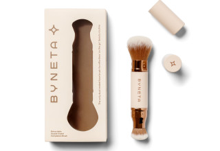 BYNETA -Retractable make up brush (צילום: Aya Wind)