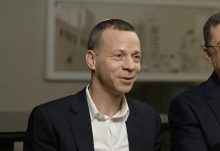 עמית סגל ובן כספית מראיינים את בני גנץ בערוץ 12 (צילום: צילום מסך ערוץ 12)