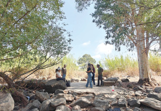 מטיילים בגולן  (צילום: אורן גבאי גולן)
