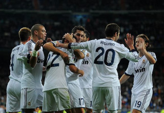 שחקני ריאל מדריד חוגגים, עונת 2012/13 (צילום: Gonzalo Arroyo Moreno)