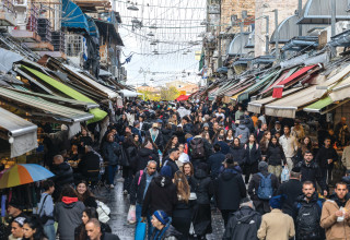 שוק מחנה יהודה, 9.1.26 (צילום: חיים גולדברג/פלאש 90)