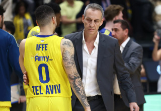 מאמן מכבי תל אביב עודד קטש (צילום: דני מרון)